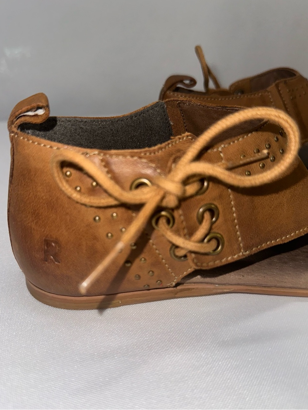 ⁠ROAN Bed Stu Xandria Leather Thong Sandals Womens 7 Tan Brown Studded Boho Flat - Picture 4 of 10